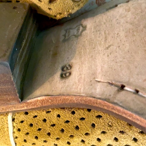 Sundance Catarina Megan perforated Boots - Picture 4 of 5